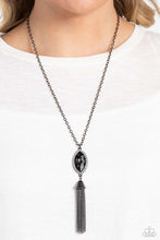 Load image into Gallery viewer, Tassel Tabloid - Black