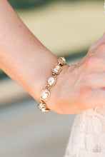 Load image into Gallery viewer, Deluxe Sparkle - Gold
