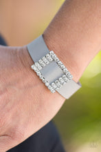 Load image into Gallery viewer, Diamond Diva - Silver

