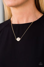 Load image into Gallery viewer, Pristinely Pasadena - Gold
