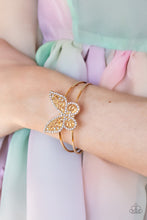 Load image into Gallery viewer, Baroque Butterfly &amp; Butterfly Bella - Gold
